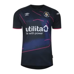 Luton Town Ausweichtrikot 23/24 für Herren Luton Town Ausweichtrikot 23/24 für Herren