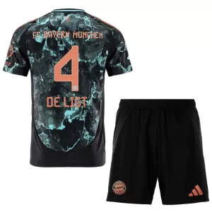 FC Bayern München Matthijs de Ligt 4 Auswärtstrikot 24/25 für Kinder FC Bayern München Matthijs de Ligt 4 Auswärtstrikot 24/25 für Kinder