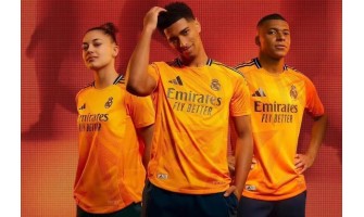 Ewiges reines Weiß, eine Hommage an die Klassiker, ein neues Trikot für die Spieler von Real Madrid