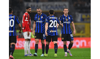 Inter Mailand, das an drei Fronten kämpft, steht kurz vor dem Zusammenbruch Inter Mailand, das an drei Fronten kämpft, steht kurz vor dem Zusammenbruch