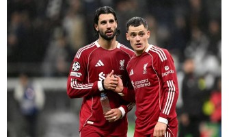 Liverpool triumphierte trotz aller Widrigkeiten. Liverpool triumphierte trotz aller Widrigkeiten.