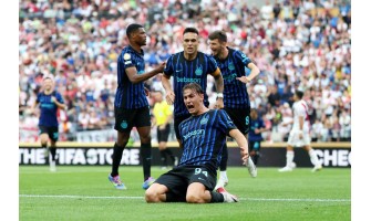 Sieg und Niederlage sind oft nur ein Moment im Spiel. Sieg und Niederlage sind oft nur ein Moment im Spiel.