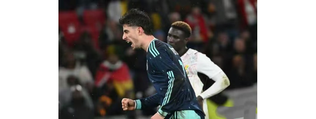 Die deutsche Maschine: Verborgene Sorgen und Glanz unter den Falten des Sieges